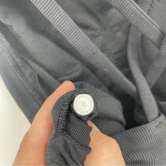 Lululemon Women's Energy Bra High Neck Long Line *Rib (Size 6) - Picture 4 of 4